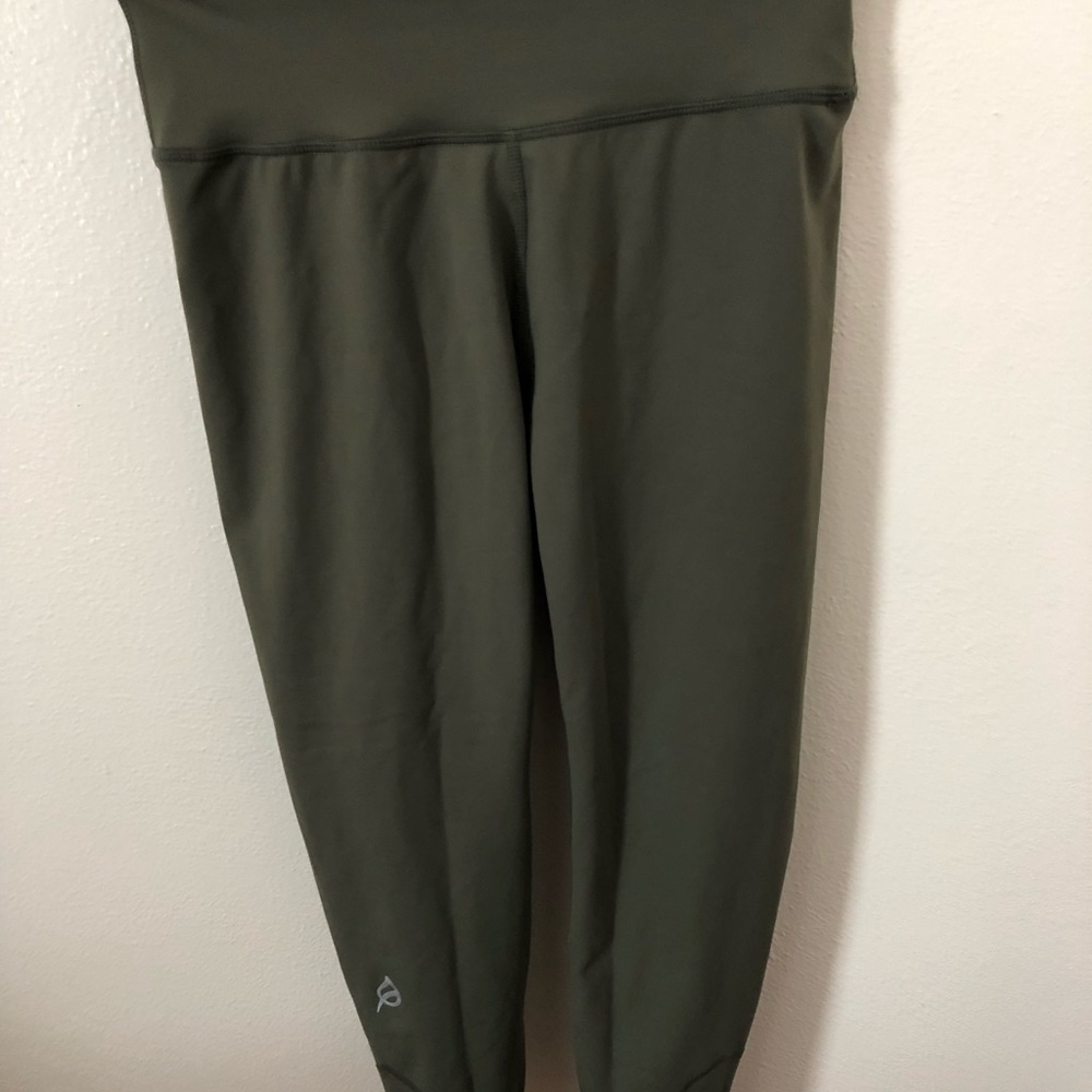 P’tula Alainah III Sleek Leggings Army Green M